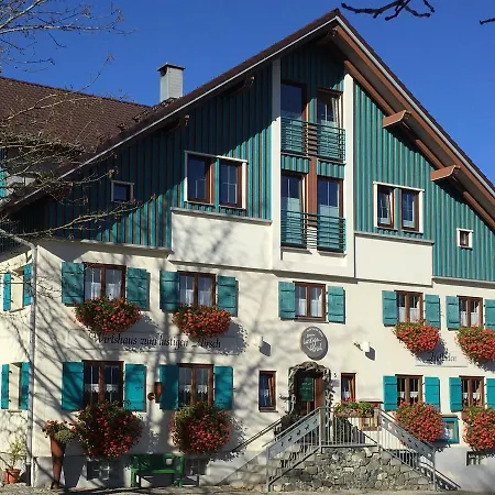 Lustiger Hirsch 호텔