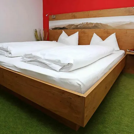 Lustiger Hirsch 호텔 Akams