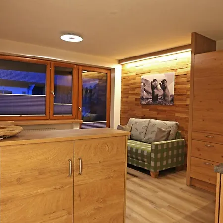 호텔 Lustiger Hirsch 3*