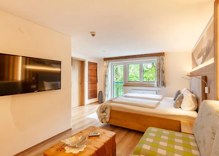 מלון Lustiger Hirsch