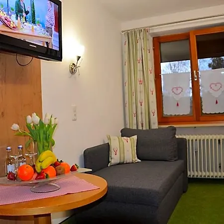 Lustiger Hirsch Hotel 3*