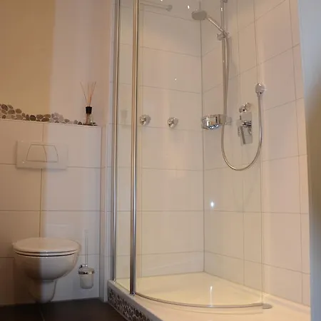 Lustiger Hirsch 3* Akams