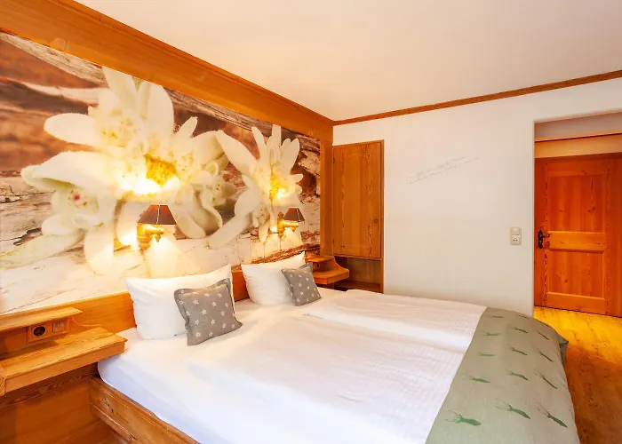 Szálloda Lustiger Hirsch 3*